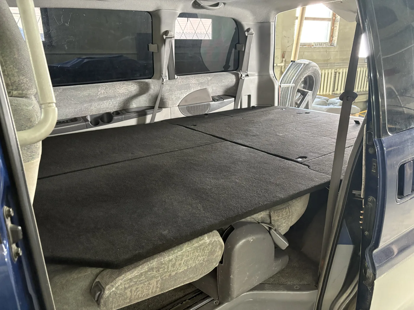 Органайзер Mitsubishi Delica — Индивидуальная комплектация — фото 04